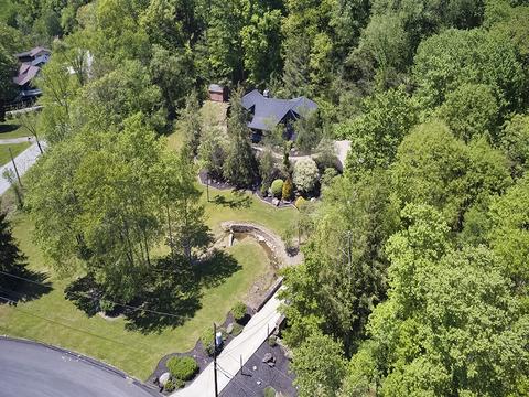 210 Edgewater Dr, Monaca, PA 15061 photo 3
