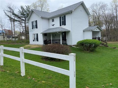 43 Chestnut St, Stoneboro, PA 16153