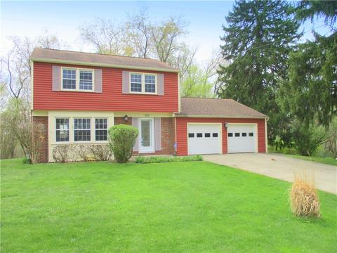 112 Knollwood Dr, Ohioville, PA 15052