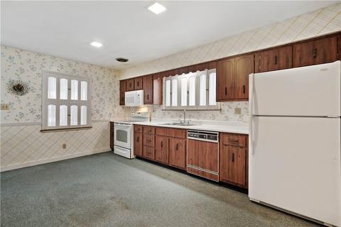 1005 Dennis Ave, Monessen, PA 15062 photo 4