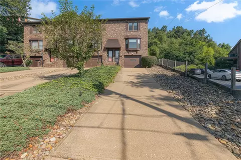 310 Leopard Ln, Beaver, PA 15009
