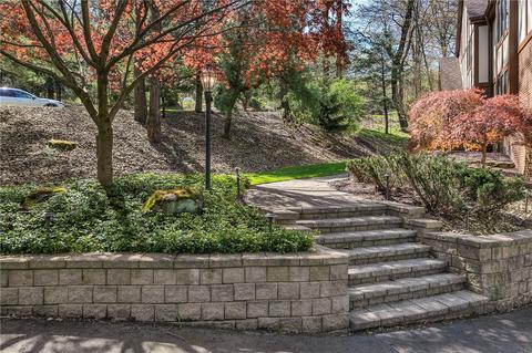 2786 Walker Ct, Export, PA 15632 photo 2