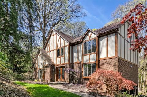 2786 Walker Ct, Export, PA 15632