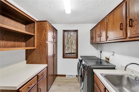 2786 Walker Ct, Export, PA 15632 photo 17