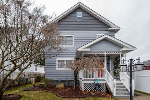 313 Martin Ave, Ellwood City, PA 16117