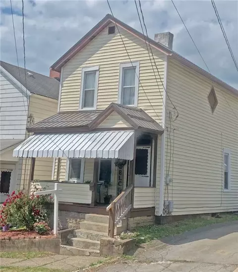 408 N 9th St, Apollo, PA 15613
