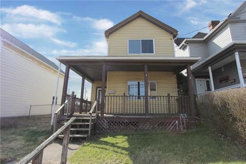 471 5th St, Donora, PA 15033