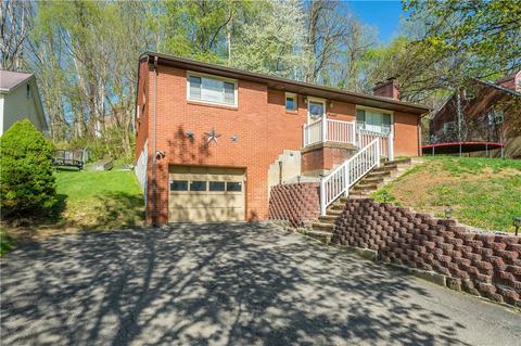 4597 E Willock Rd, Pittsburgh, PA 15227 photo 2