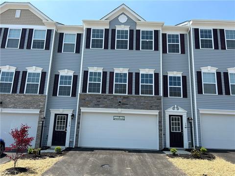 168 Lockheed Dr, Coraopolis, PA 15108