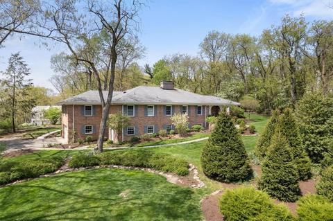 1 Old Timber Trl, Fox Chapel, PA 15238