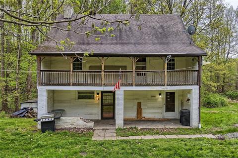 563 Rolling Hills Rd, Ruffs Dale, PA 15679