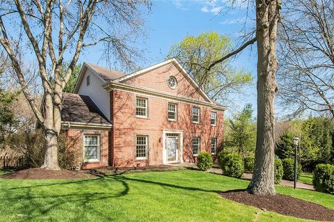 32 Fox Pointe Dr, O'hara, PA 15238