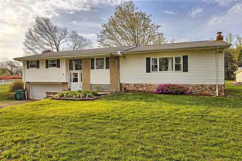 135 Flowers Rd, New Alexandria, PA 15670
