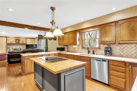 4920 Simmons Cir, Export, PA 15632 photo 10