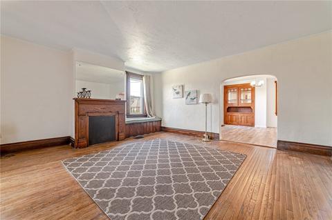 307 6th St, Irwin, PA 15642 photo 3