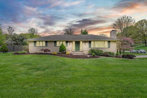 1357 Country Club Rd, Monongahela, PA 15063