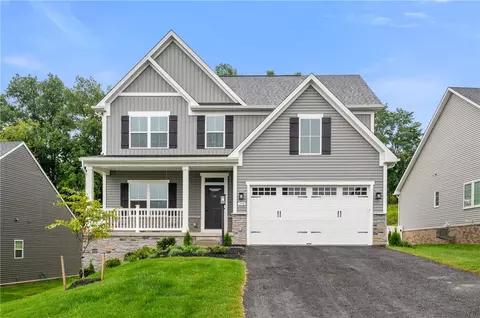 358 Dana Dr, Eighty Four, PA 15330