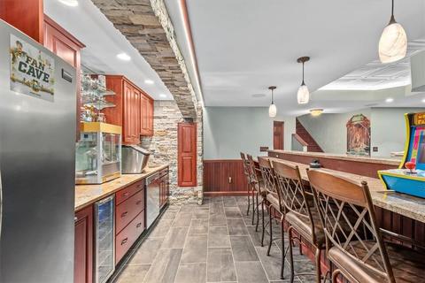 6390 Thompson Rd, Export, PA 15632 photo 15