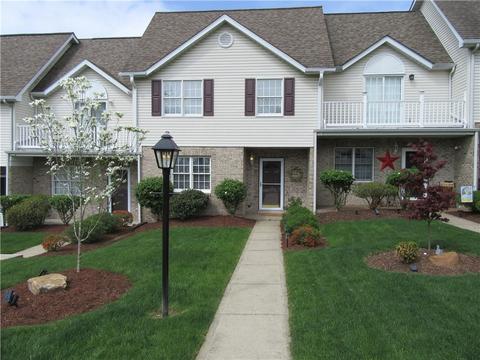 110 Longvue Dr, White Oak, PA 15131