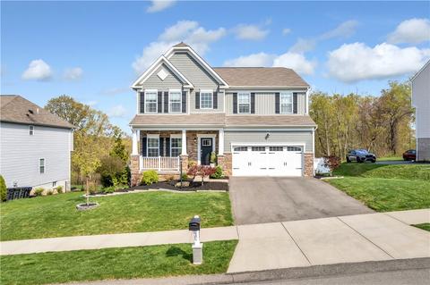 609 Aberdeen Ct, Mooncrescent Twp, PA 15108