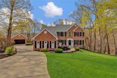 144 Maplevue Dr, Beaver Falls, PA 15010