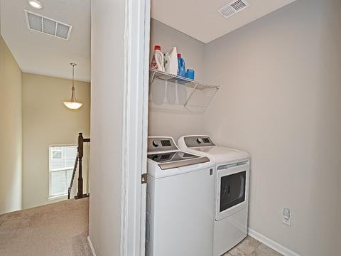105 Red Pine Dr, Coraopolis, PA 15108 photo 21