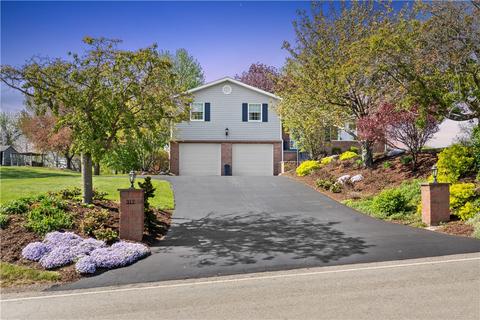 317 Madison Heights Rd, New Stanton, PA 15672