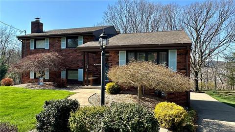 348 Fernledge, New Kensington, PA 15068