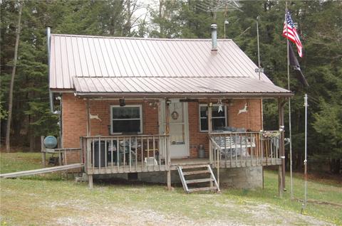 554 Camp Rd, Clearfield, PA 16830