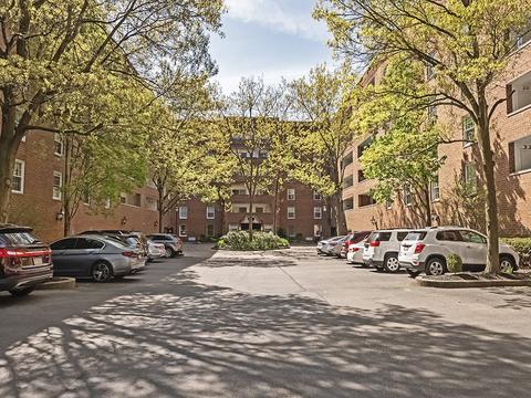 300 Fox Chapel Rd #305, O'hara, PA 15238