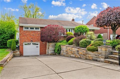 444 Macassar Dr, Pittsburgh, PA 15236