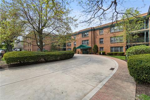 5825 5th Ave #313, Shadyside, PA 15232