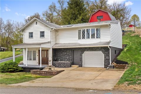 125 Pine Ave, Houston, PA 15342