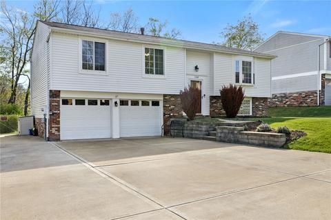 1140 Mike Reed Dr, South Park, PA 15129
