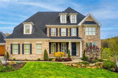 110 Kingston Ave, Cranberry Township, PA 16066