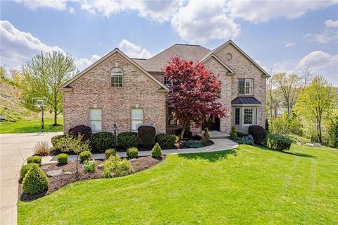 600 Toftree Dr, Cranberry Township, PA 16066