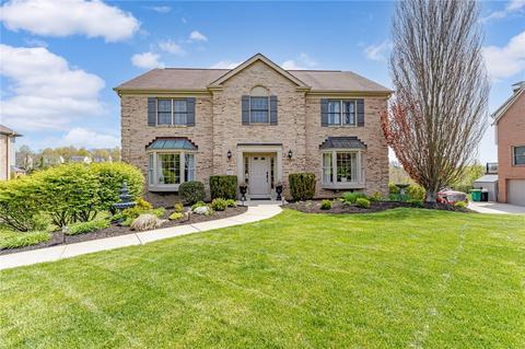 256 William Dr, Canonsburg, PA 15317