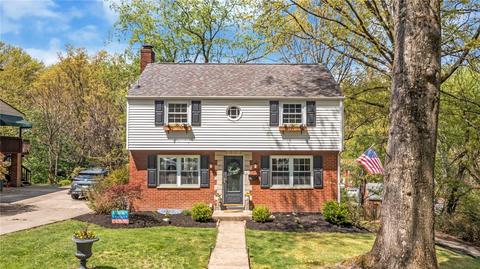 853 Hawthorne Dr, Penn Hills, PA 15235
