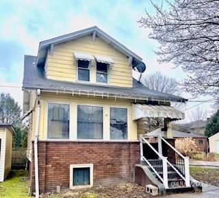 307 Pine St, Beaver Falls, PA 15010