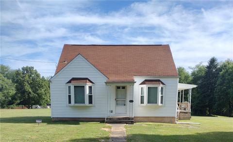 6213 Tuscarawas Rd, Ohioville, PA 15052