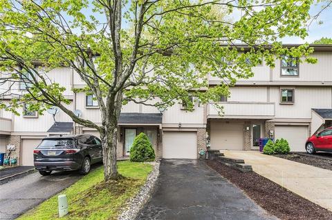 104 Lebeouf Dr, New Kensington, PA 15068