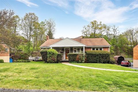 4645 Echo Glen Dr, Pittsburgh, PA 15236