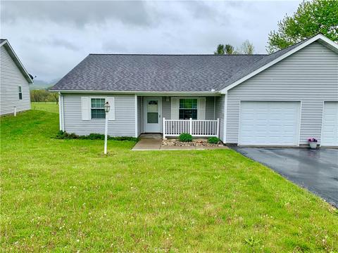 31 Amy Lyne Dr, Smithfield, PA 15478