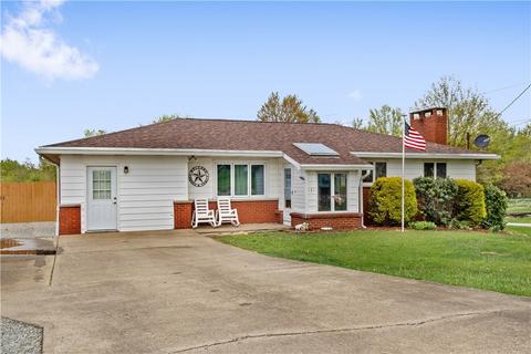 131 Constitution St, Perryopolis, PA 15473
