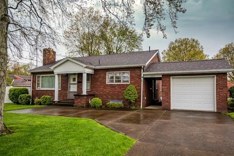 1571 Highland Rd, Sharon, PA 16146