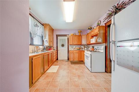 1400 8th St, Irwin, PA 15642 photo 8