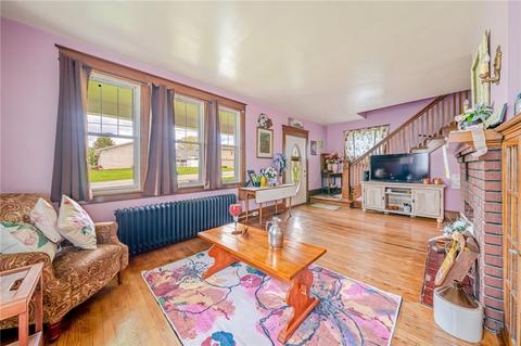 1400 8th St, Irwin, PA 15642 photo 4