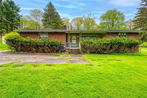 3166 Harts Run Rd, Hampton, PA 15116