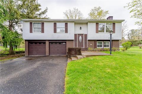 213 Old Farm Rd, Cranberry Township, PA 16066