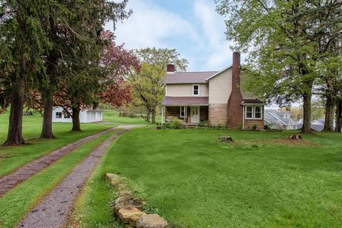 246 Forsythe Rd, Valencia, PA 16059
